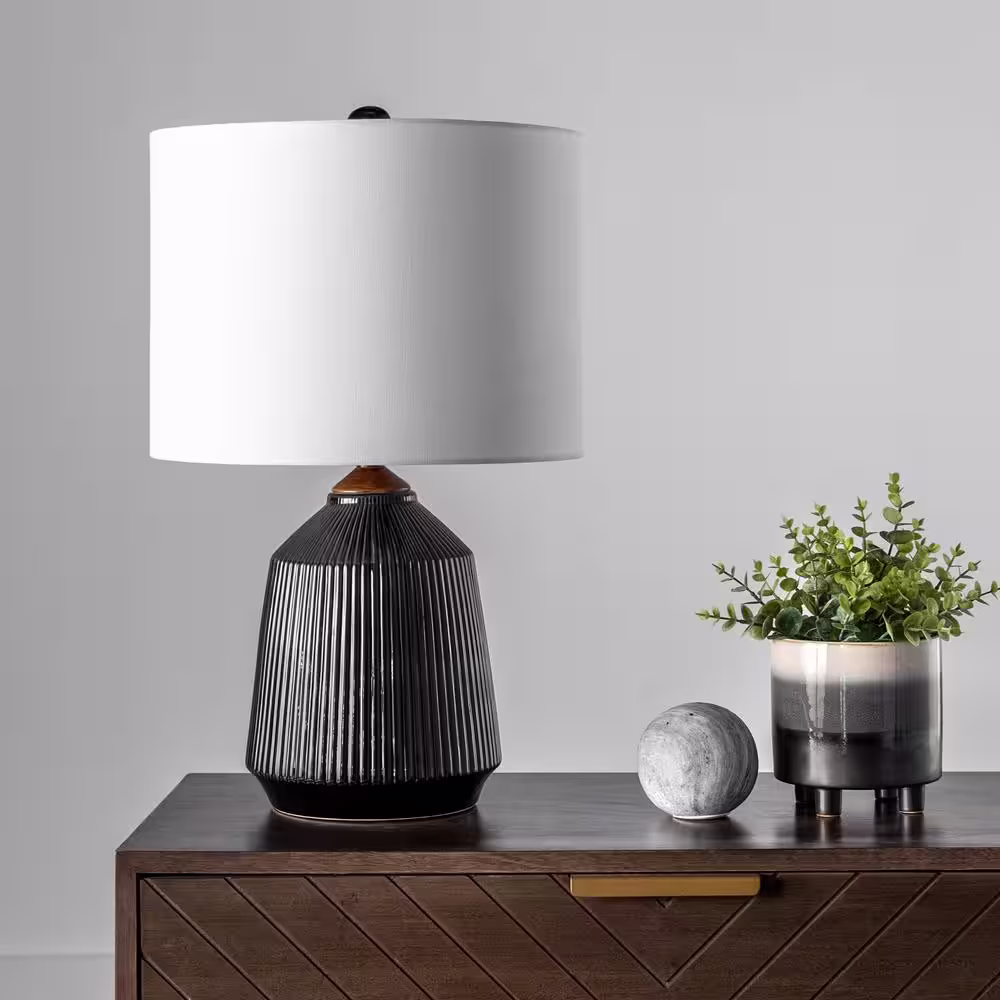 nuLOOM Greeley 24 in. Black Contemporary Table Lamp with Shade