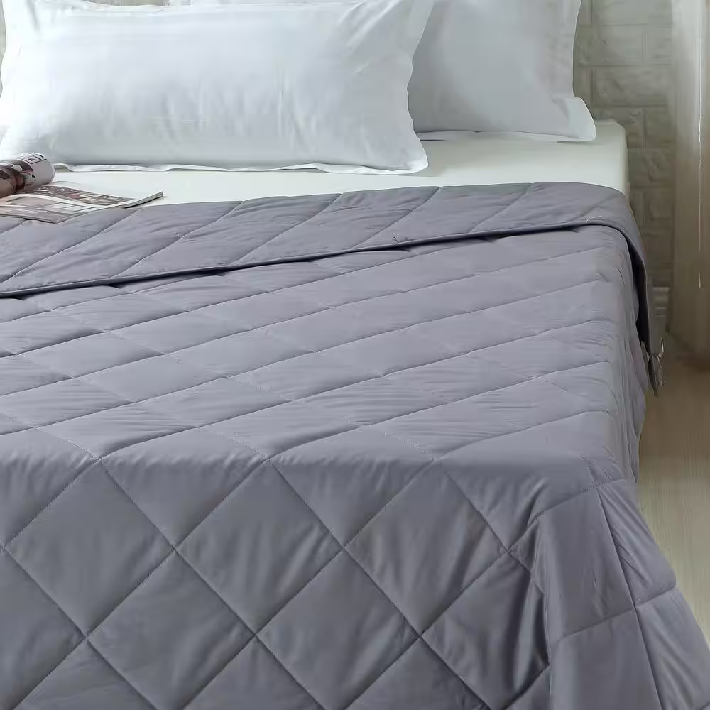 COZY TYME Davu Grey Polyester Standard Fur 48 in. x 72 in. 8 Pound Weighted Blanket